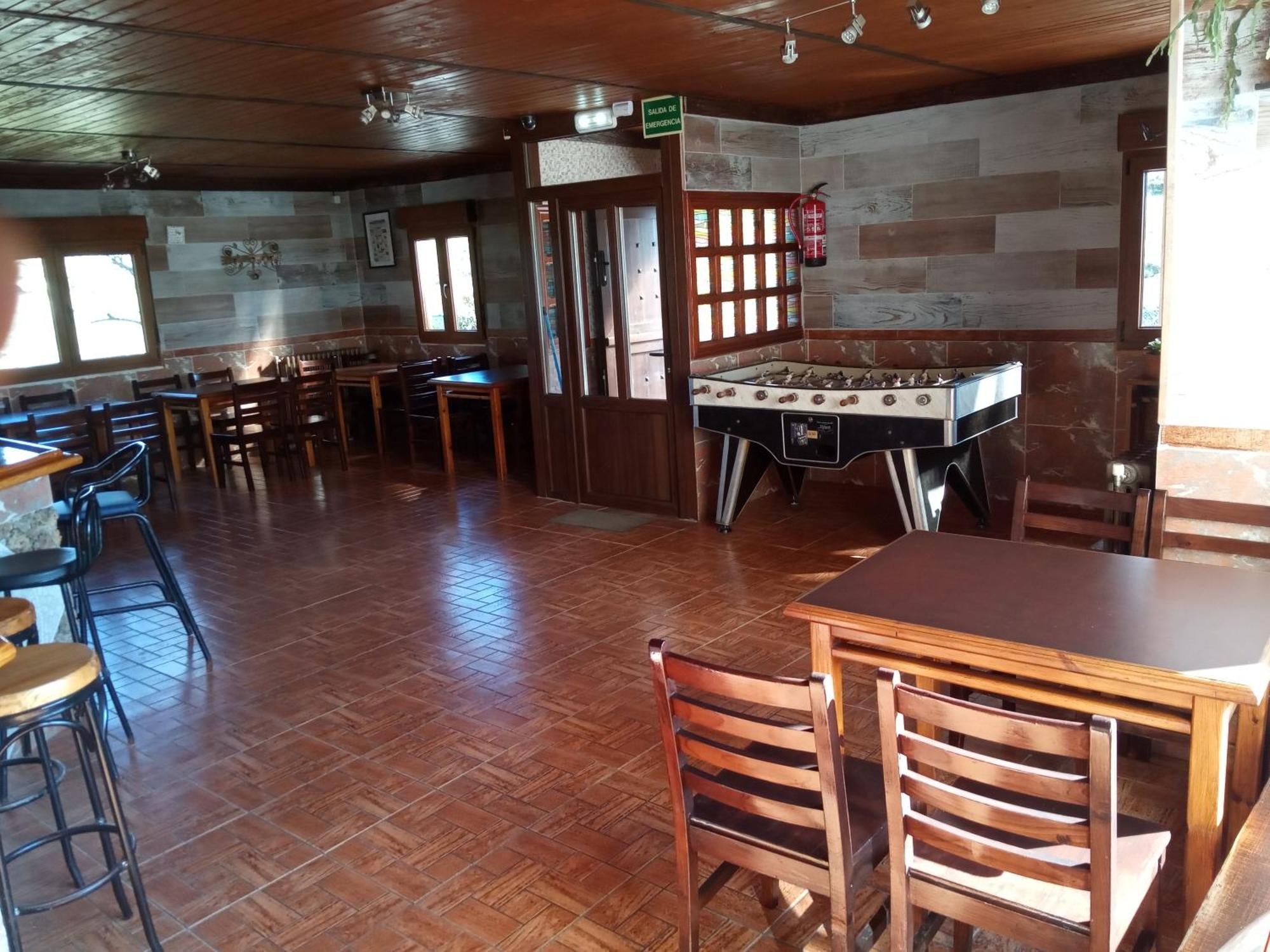 Hostal La Collada De Aralla Aralla de Luna Bagian luar foto